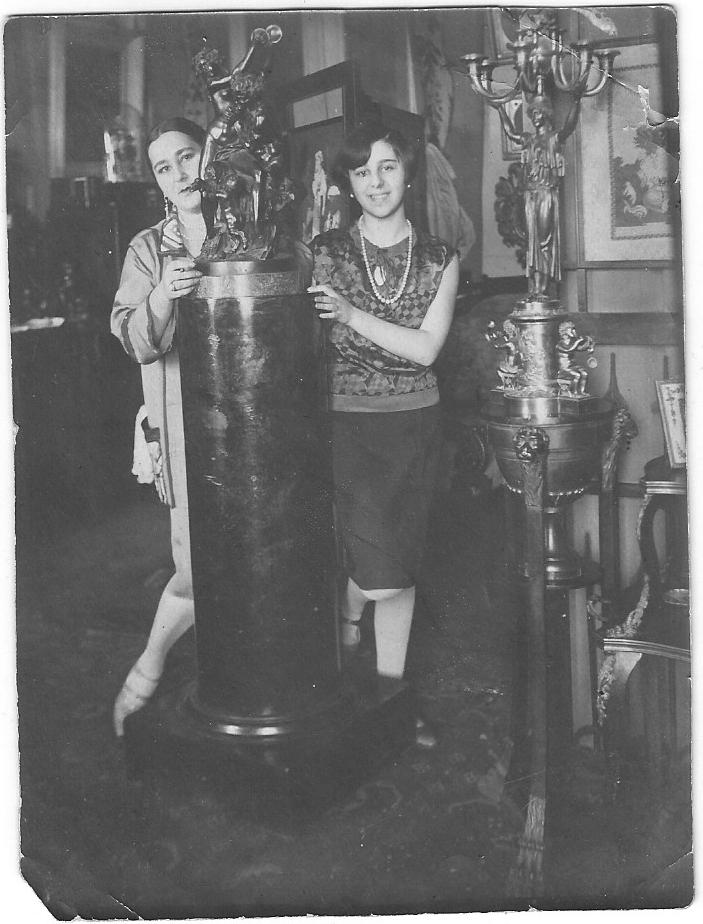 мама и бабушка